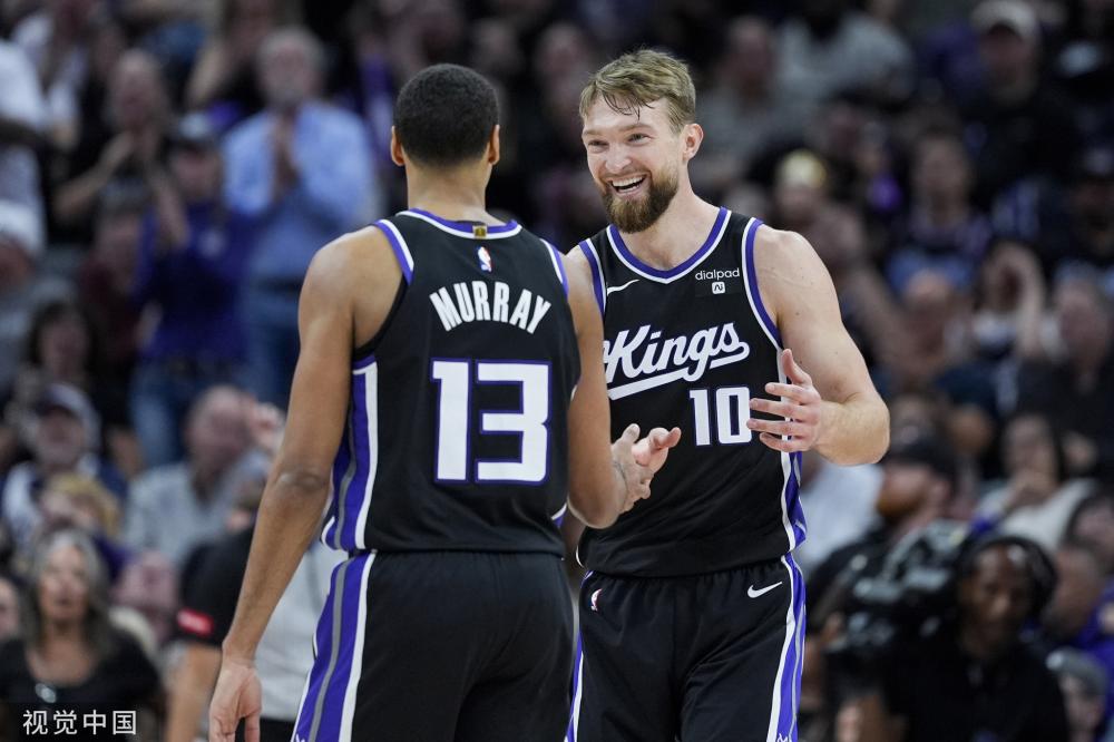 中国选手提 中国选手提